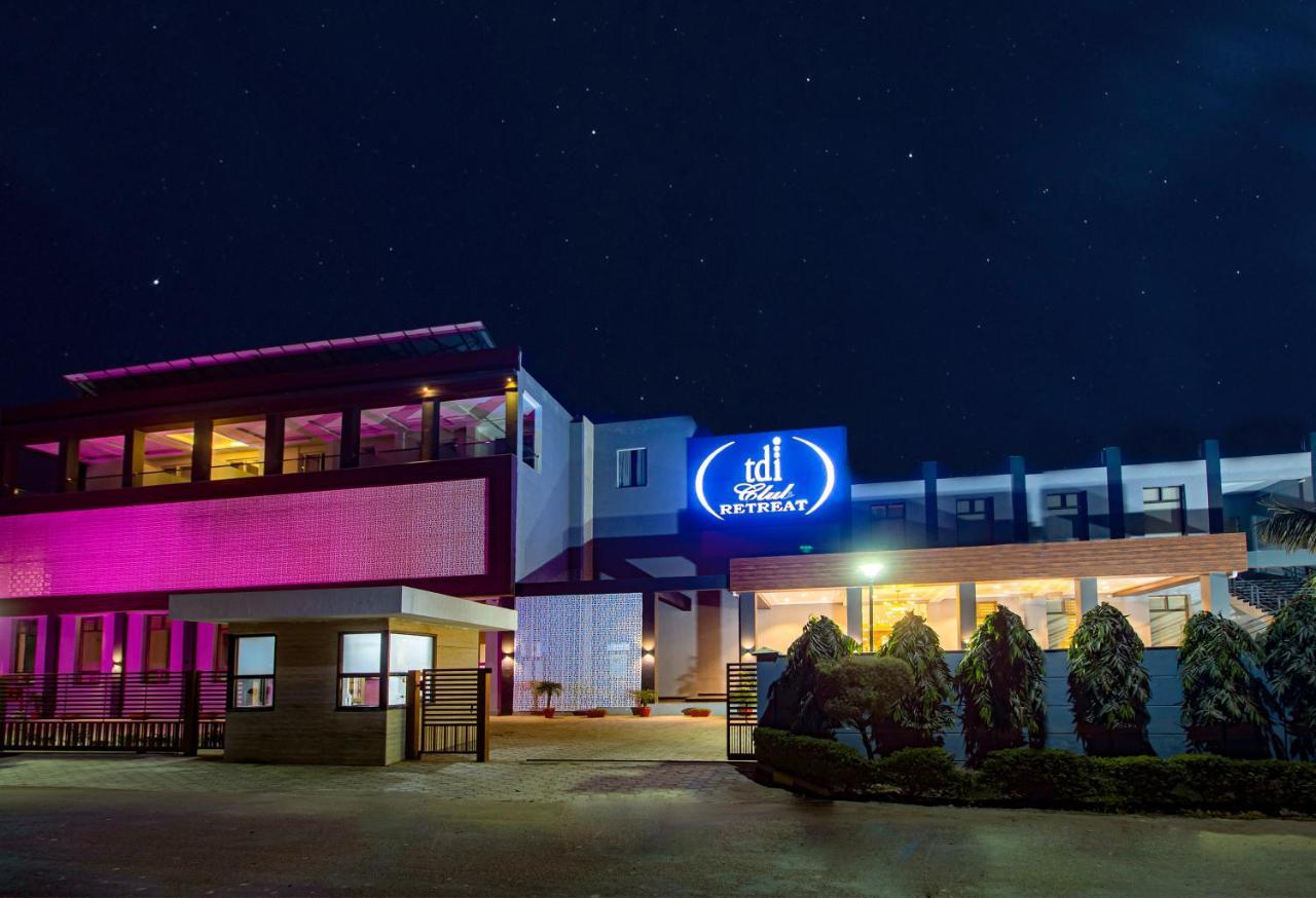 Tdi Club Retreat Otel Kharar Dış mekan fotoğraf